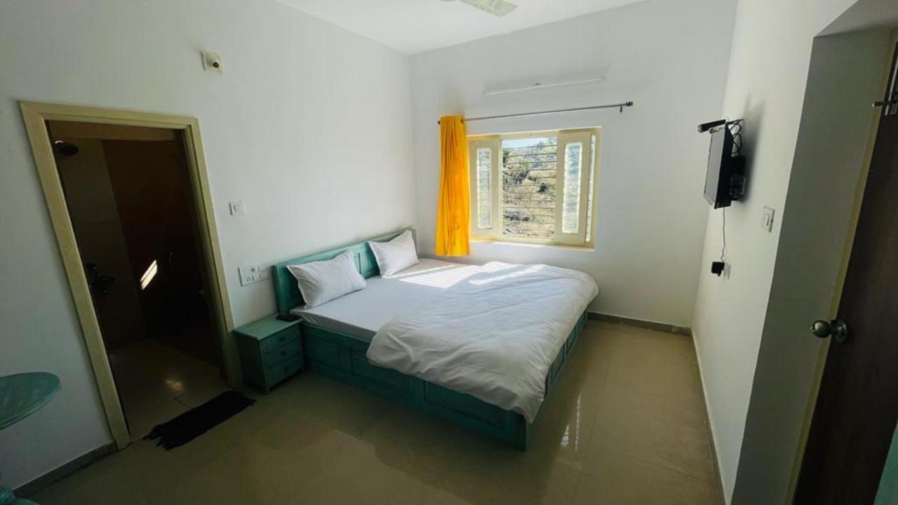 Bed and Breakfast Shikhar Bunglow - A Stunning Valley View Bungalow In Mount Ábú Exteriér fotografie