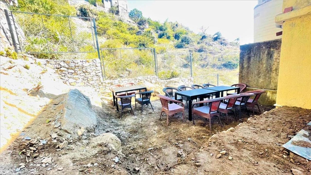 Bed and Breakfast Shikhar Bunglow - A Stunning Valley View Bungalow In Mount Ábú Exteriér fotografie